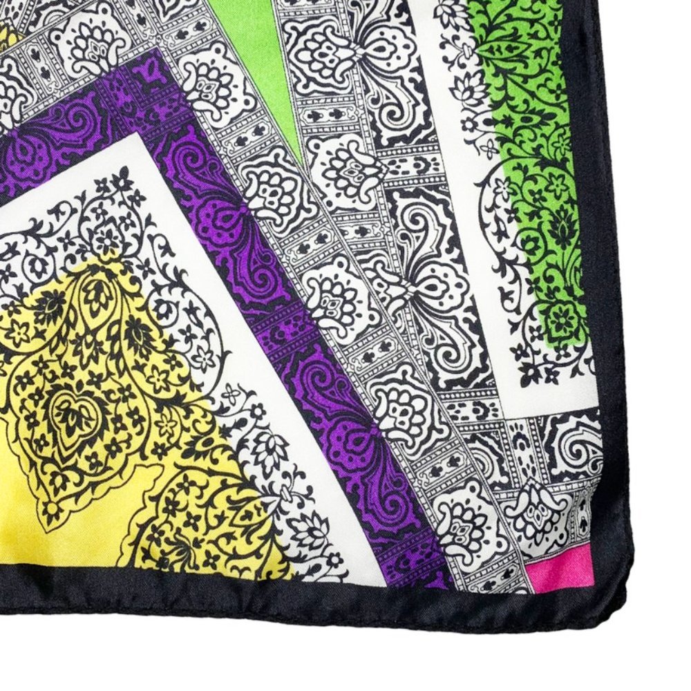 VINTAGE Nicole Miller Silk Scarf - Picture 4 of 6